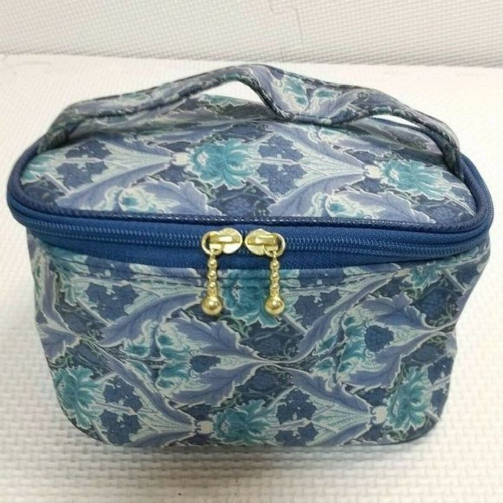 Mikimoto Cosmetic Pouch💥PRICE DROP💥